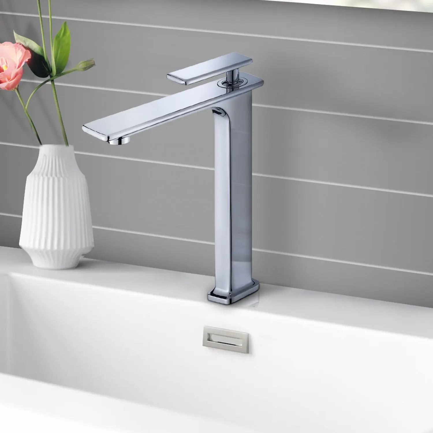 Single-Handle Single-Hole Bathroom Basin Faucet - larahd